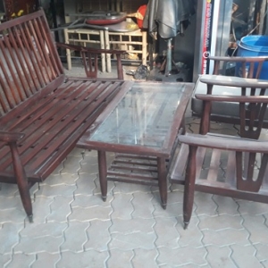 Hướng Dẫn Chi Tiết Về Dịch Vụ Thu Mua Bàn Ghế Gỗ Xưa