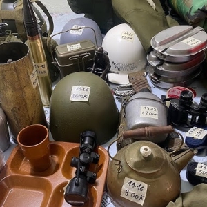 Dịch vụ thu mua kỷ vật chiến tranh: Quy trình, Giá cả và Lưu ý pháp lý