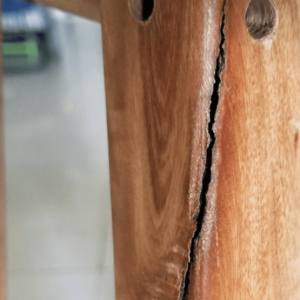 Những lỗi hư hỏng nào của bàn ghế gỗ cũ vẫn có thể bán giá tốt?