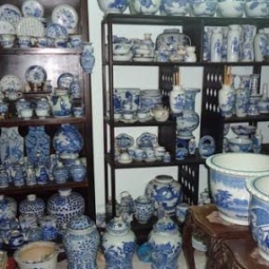 Dịch vụ thu mua đồ sành sứ xưa giá cao: Giải pháp tối ưu cho cổ vật gia đình