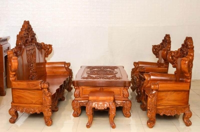 Những dòng salon gỗ cũ luôn có nhu cầu thu mua cao trên thị trường