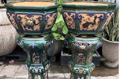 So sánh bán đồ cổ qua mạng và bán trực tiếp cho cửa hàng: Bên nào có lợi hơn?