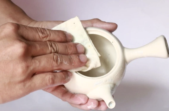 mẹo vệ sinh đồ gốm sứ