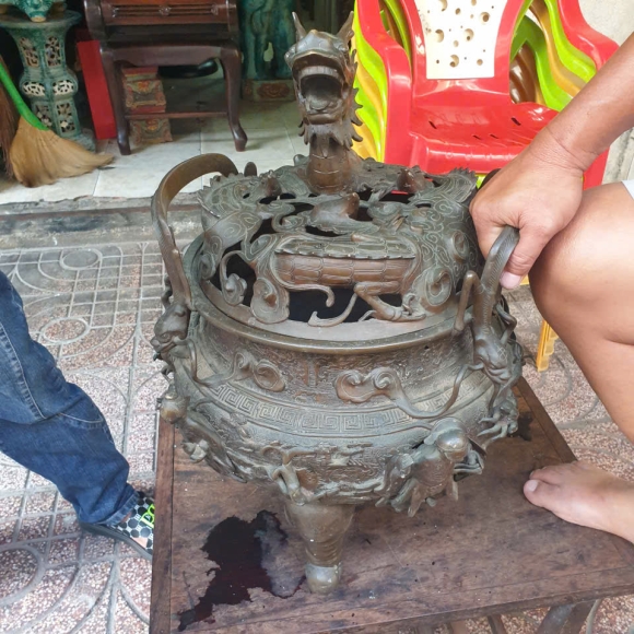 thu-mua-do-cu-gia-cao-tai-tphcm